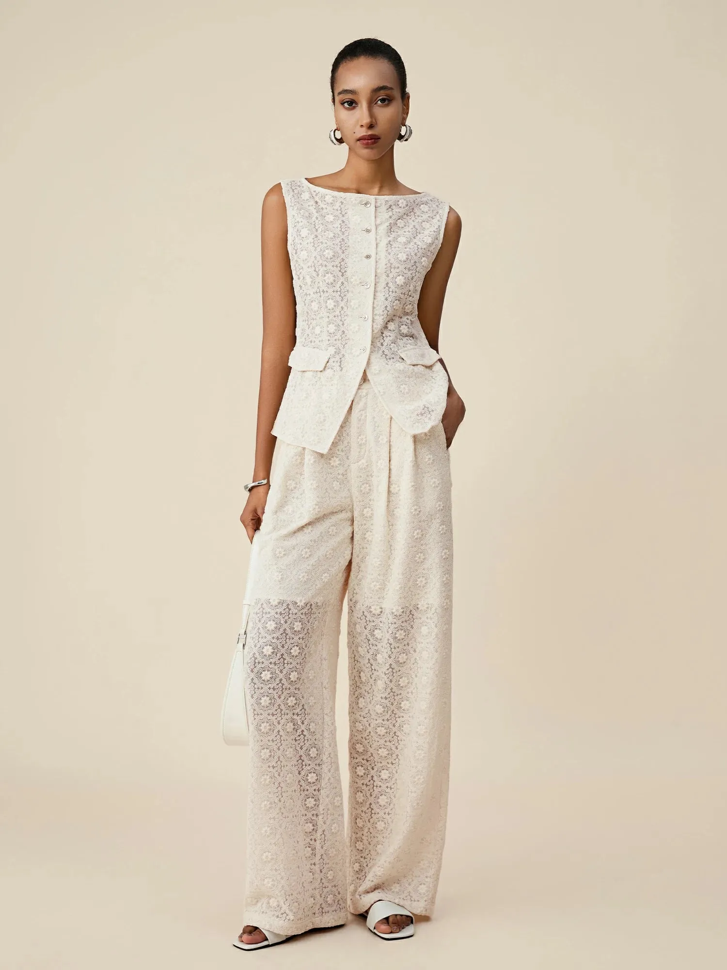 Amoretu 50% Cotton Boat Neck Embroidered Lace Vest