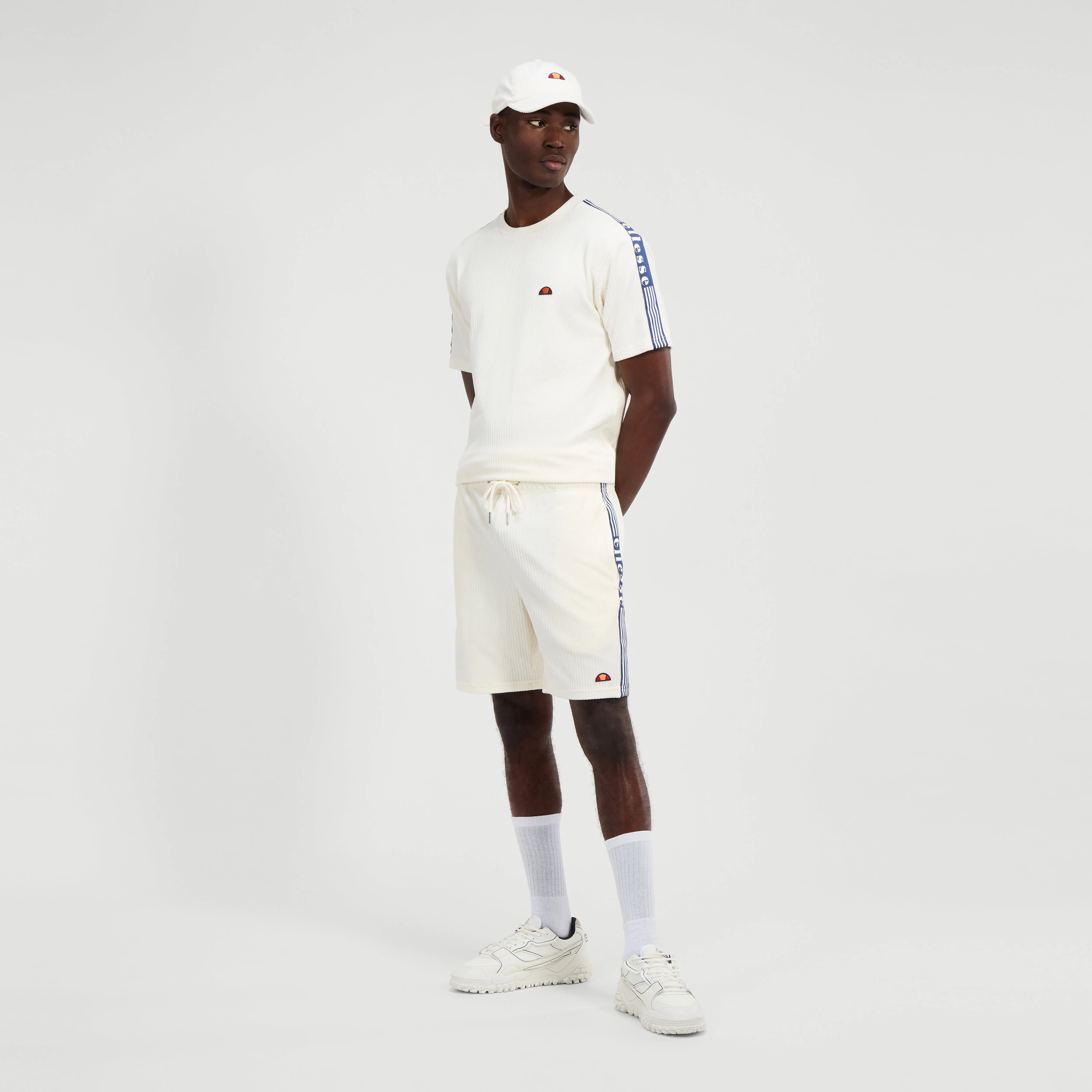 ELLESSE TOMATRO SHORTS OFF WHITE SHZ16051 904