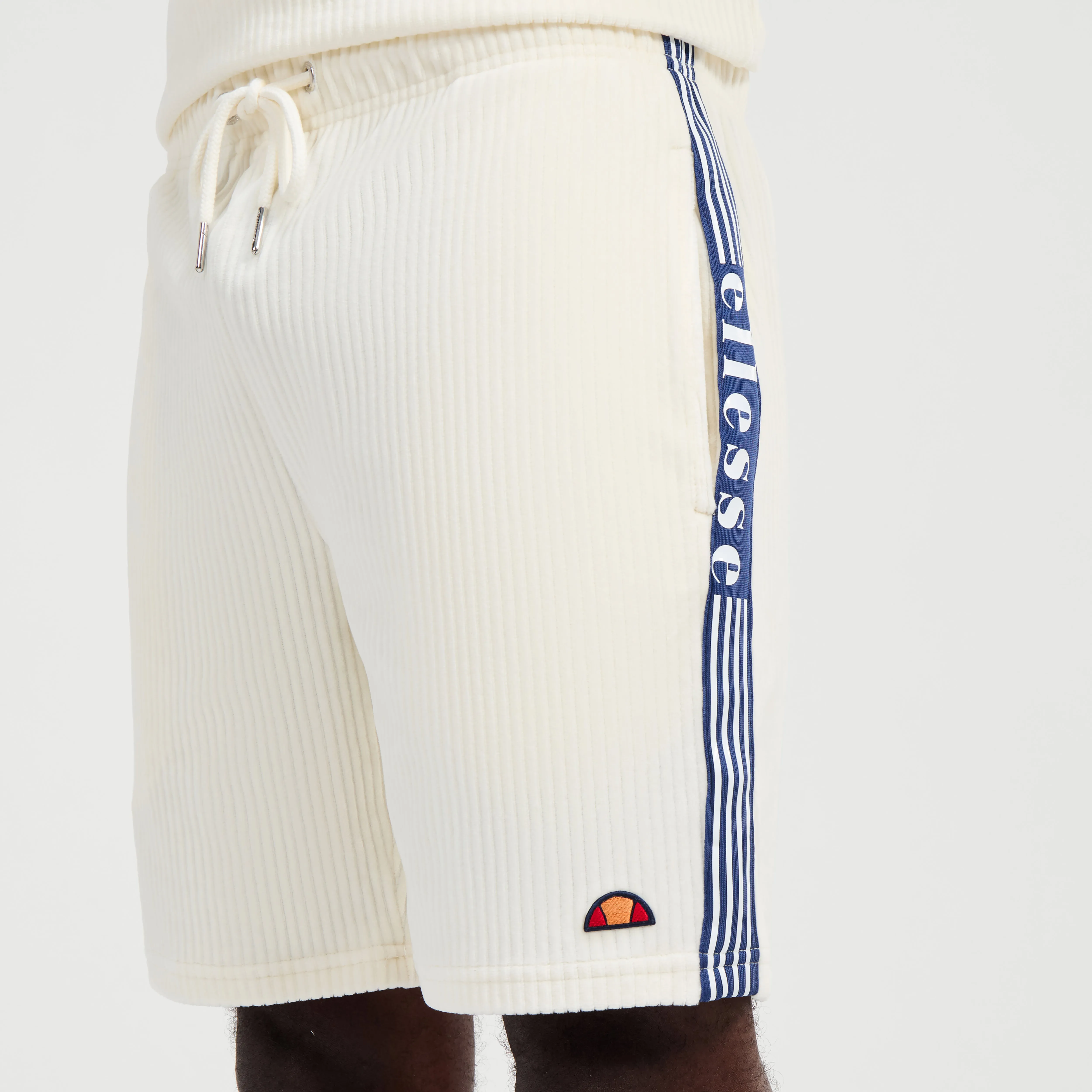 ELLESSE TOMATRO SHORTS OFF WHITE SHZ16051 904