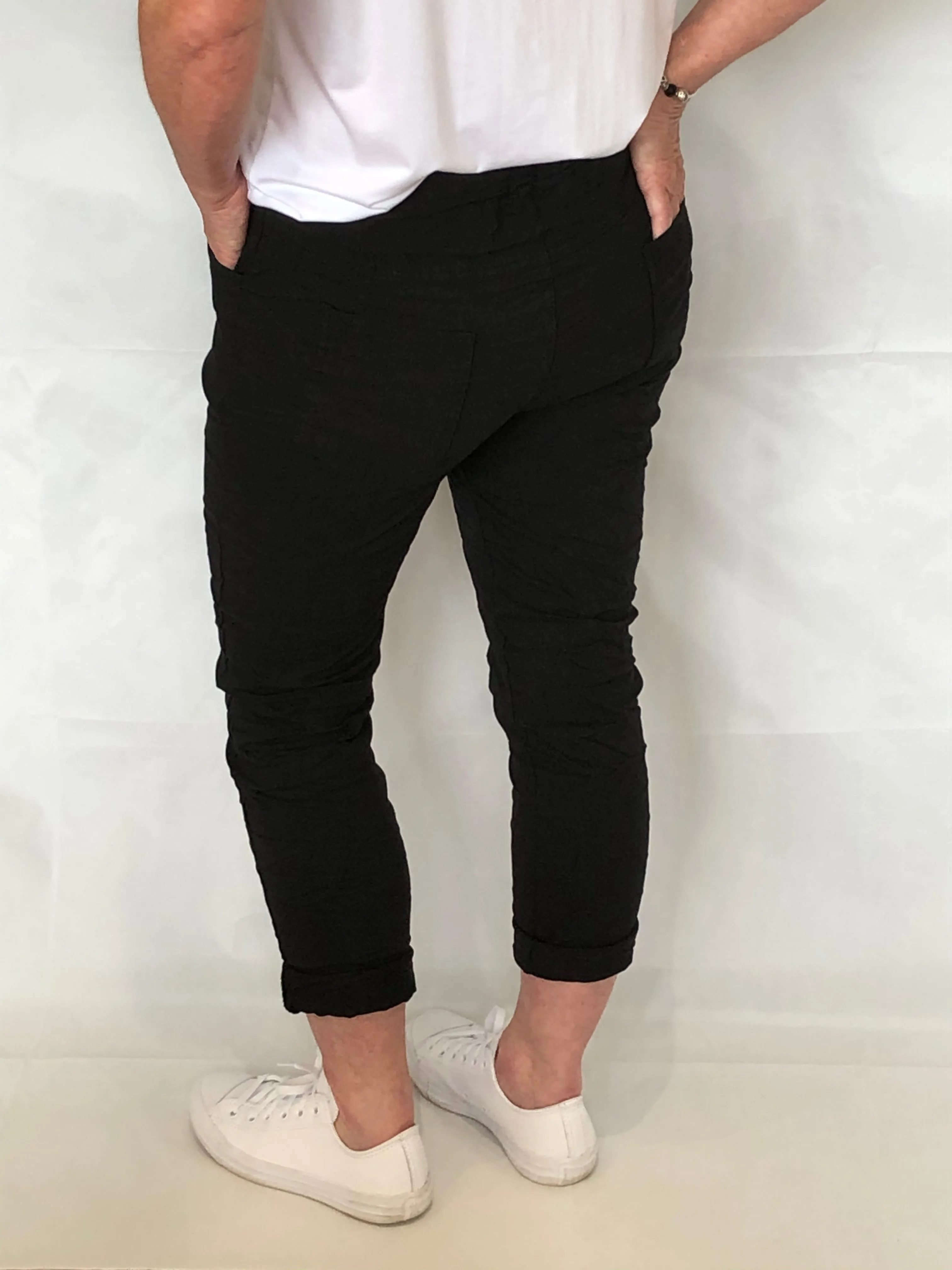 MAGIC PANTS